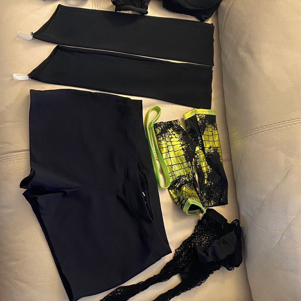Capezio Black and Neon Green Dancewear Set
